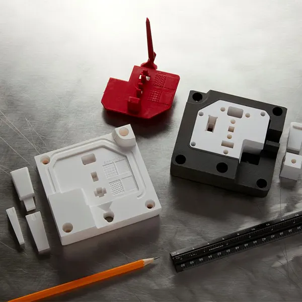 Holimaker Holipress Desktop Injection Moulding Machine - Image 4